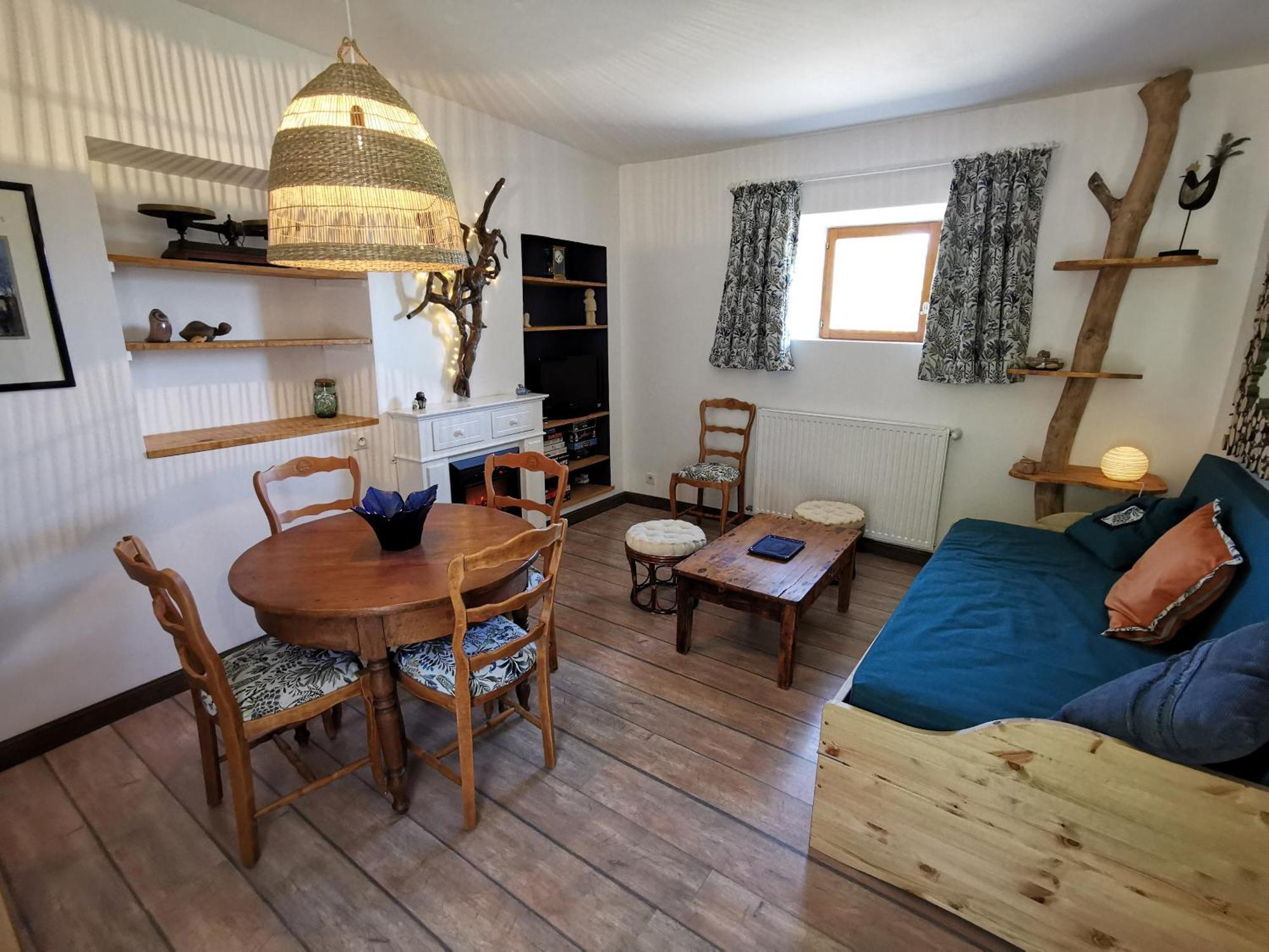 Casa de Férias Arthur Et Germaine Maisonnette A La Campagne Avec Un Grand Jardin *