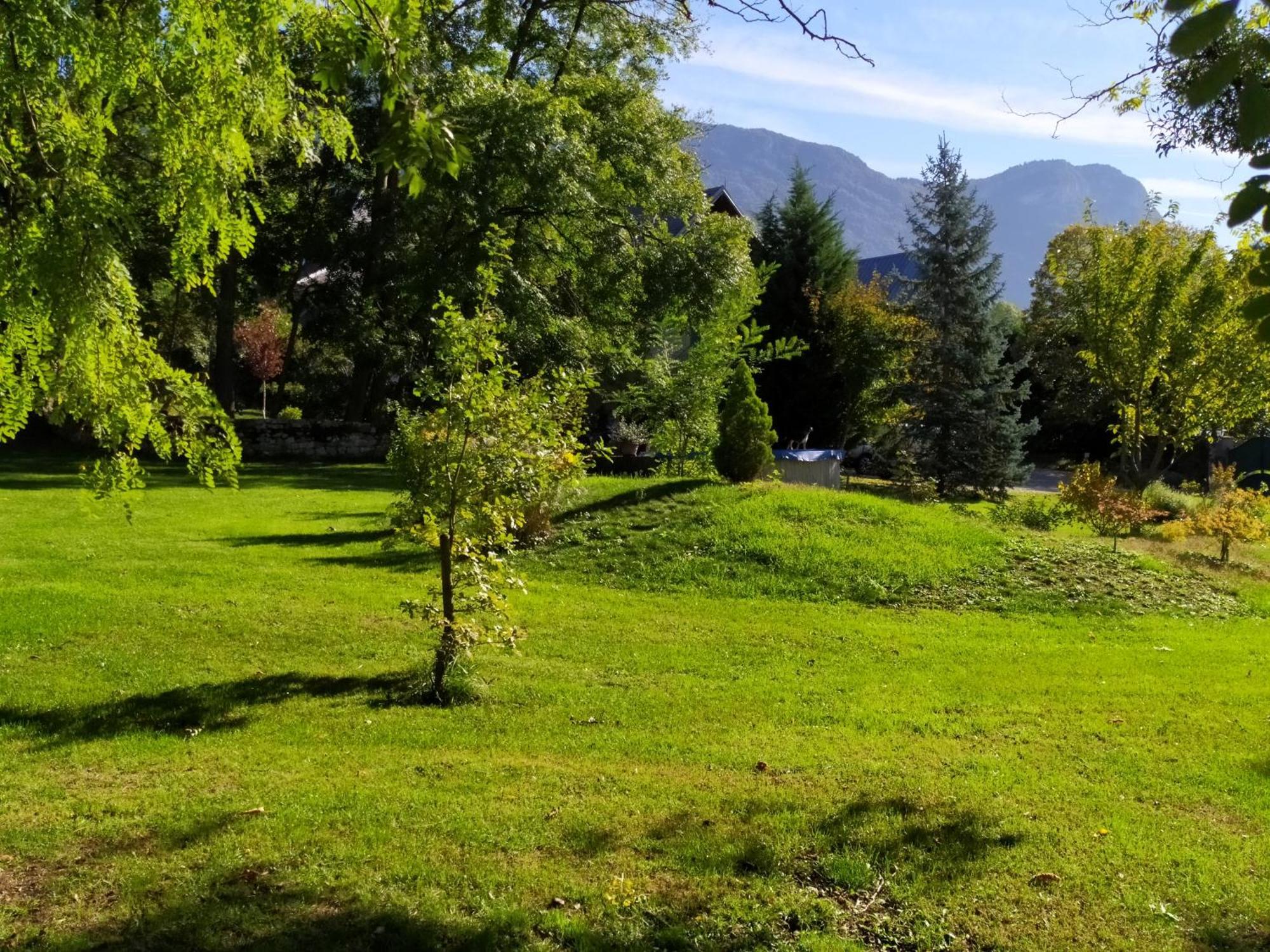 Arthur Et Germaine Maisonnette A La Campagne Avec Un Grand Jardin Saint-Jeoire-Prieure