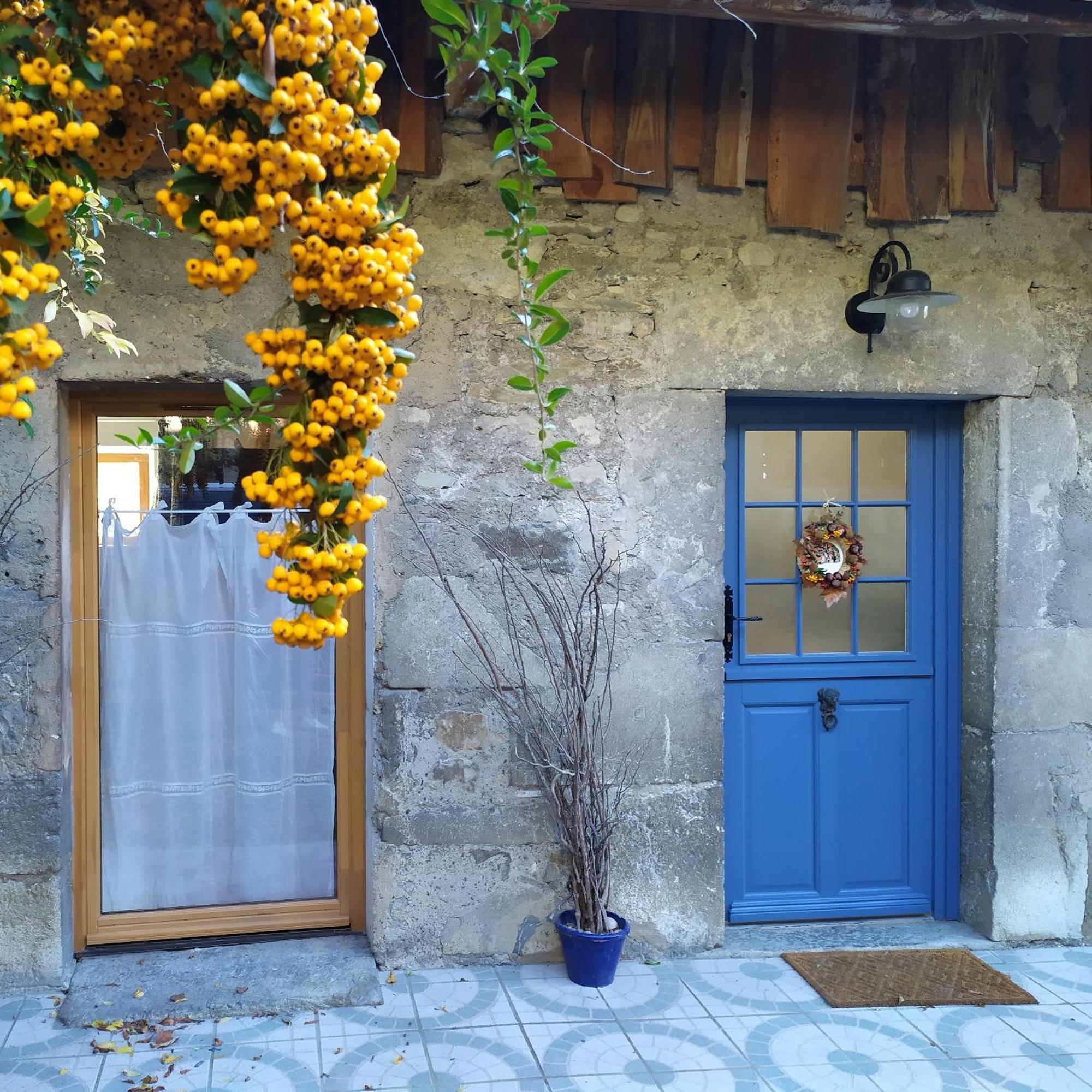 Arthur Et Germaine Maisonnette A La Campagne Avec Un Grand Jardin *